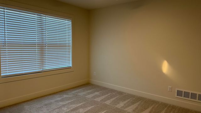 5313 MAKANA LN, Columbia, MO 65203