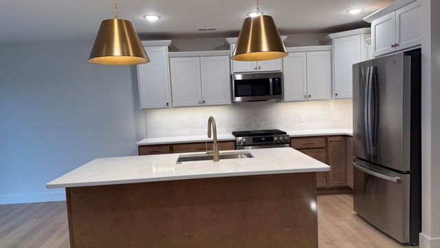 5313 MAKANA LN, Columbia, MO 65203