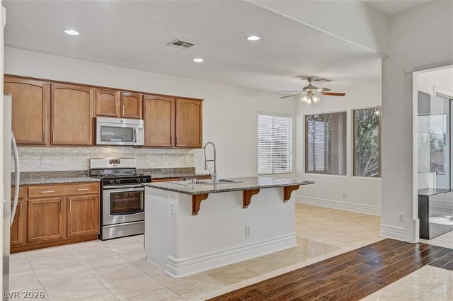 8117 SLATE FALLS Street, North Las Vegas, NV 89085