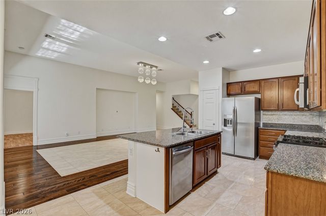 8117 SLATE FALLS Street, North Las Vegas, NV 89085