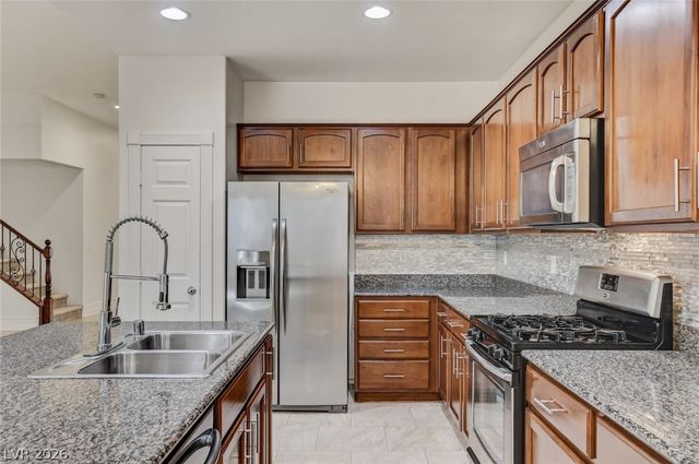 8117 SLATE FALLS Street, North Las Vegas, NV 89085