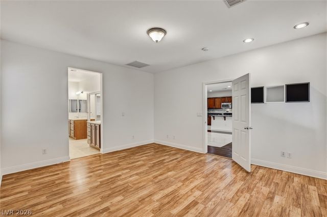 8117 SLATE FALLS Street, North Las Vegas, NV 89085