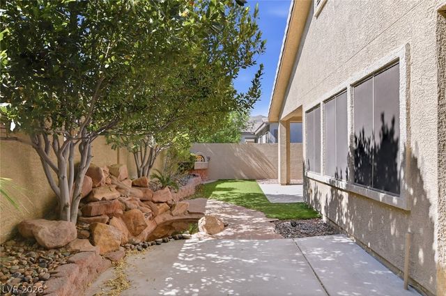 8117 SLATE FALLS Street, North Las Vegas, NV 89085