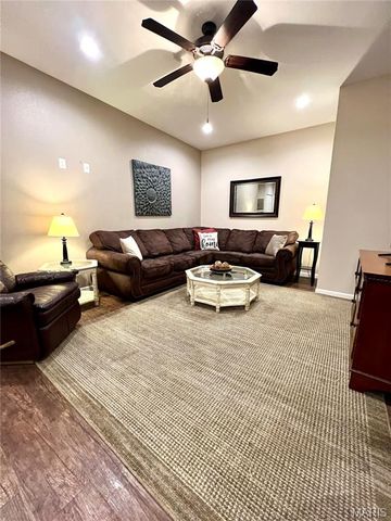 1809A Historic 66, Waynesville, MO 65583