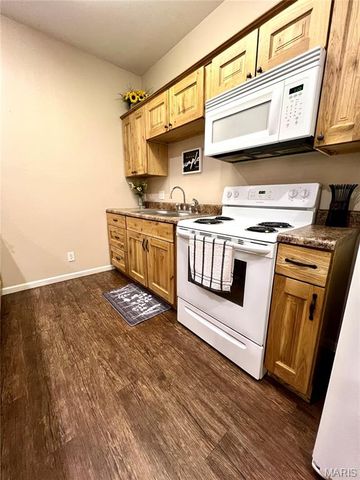 1809A Historic 66, Waynesville, MO 65583