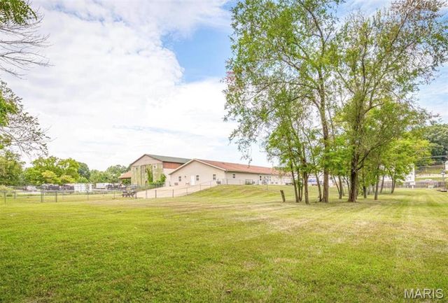 1809A Historic 66, Waynesville, MO 65583