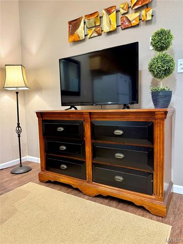 1809A Historic 66, Waynesville, MO 65583