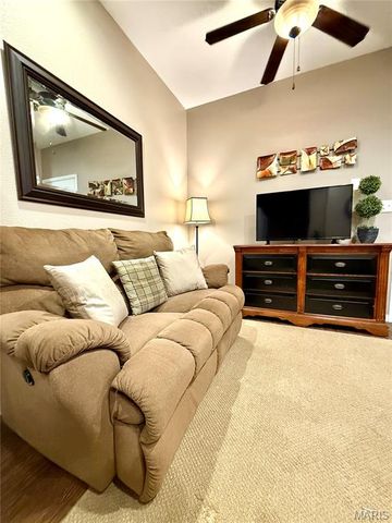 1809A Historic 66, Waynesville, MO 65583