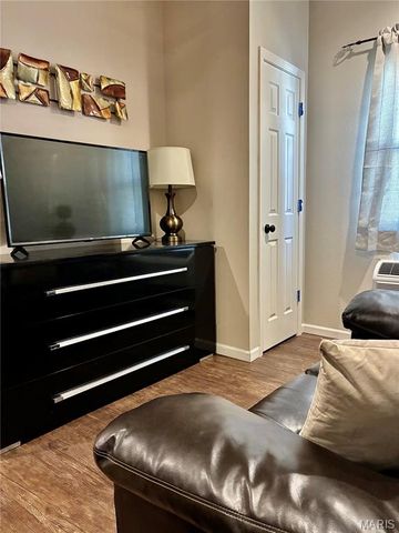 1809A Historic 66, Waynesville, MO 65583