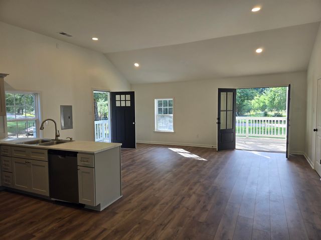 880 N PISGAH RD, Eads, TN 38028