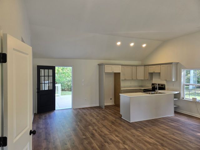 880 N PISGAH RD, Eads, TN 38028