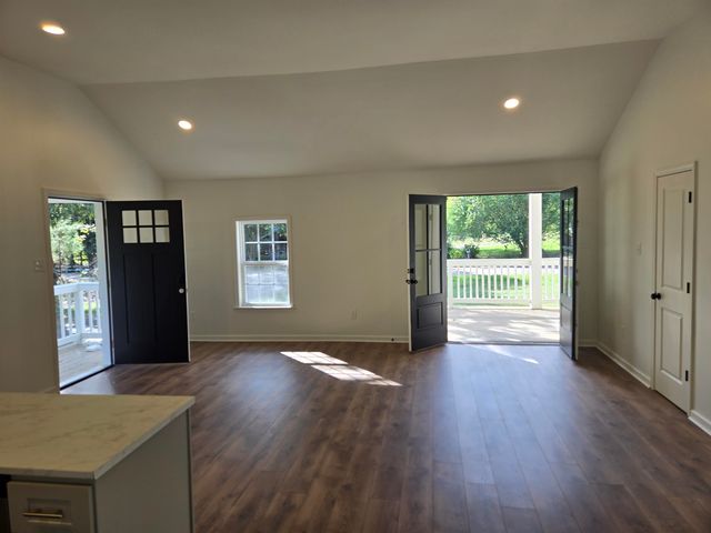 880 N PISGAH RD, Eads, TN 38028