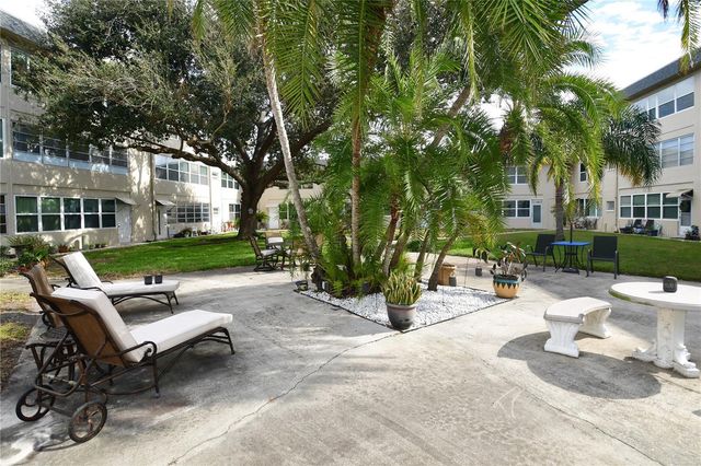 1225 58TH STREET N 203A, St Petersburg, FL 33710