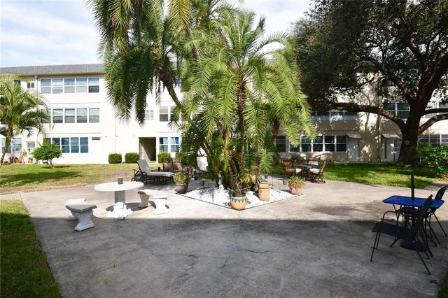 1225 58TH STREET N 203A, St Petersburg, FL 33710