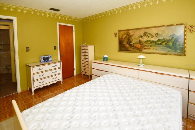 1225 58TH STREET N 203A, St Petersburg, FL 33710