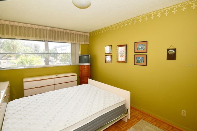 1225 58TH STREET N 203A, St Petersburg, FL 33710