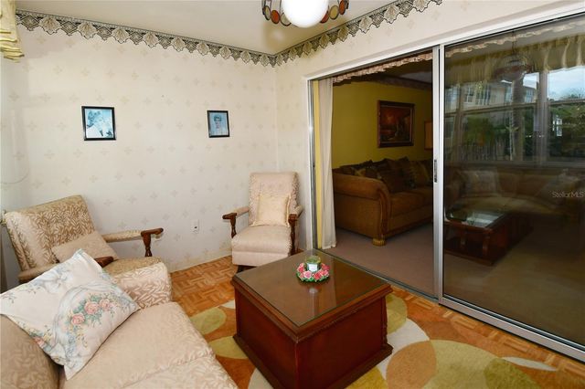 1225 58TH STREET N 203A, St Petersburg, FL 33710