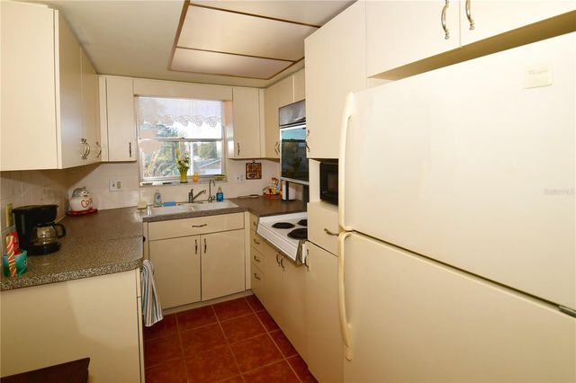 1225 58TH STREET N 203A, St Petersburg, FL 33710