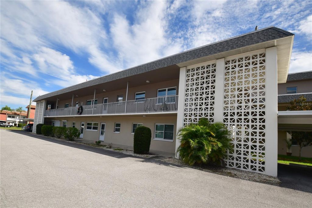 1225 58TH STREET N 203A, St Petersburg, FL 33710