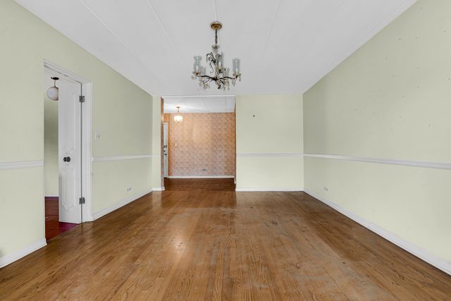 224 N Kenilworth Avenue 4D, Oak Park, IL 60302