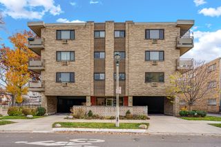 224 N Kenilworth Avenue 4D, Oak Park, IL 60302