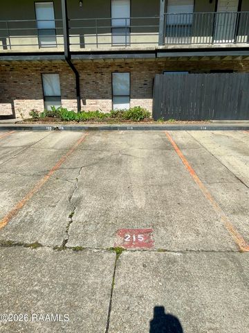 701 S College Road Apt 215, Lafayette, LA 70503