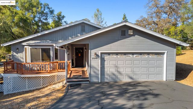 20747 Rising Hill Cir, Groveland, CA 95321