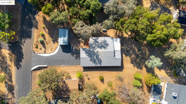 20747 Rising Hill Cir, Groveland, CA 95321