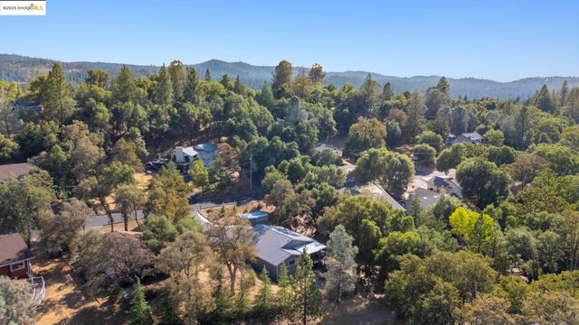 20747 Rising Hill Cir, Groveland, CA 95321