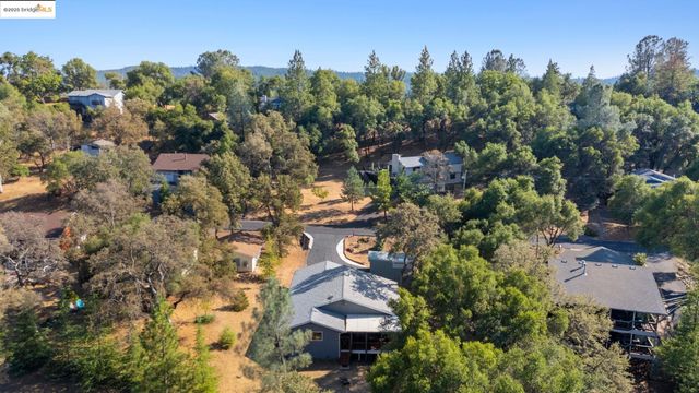 20747 Rising Hill Cir, Groveland, CA 95321