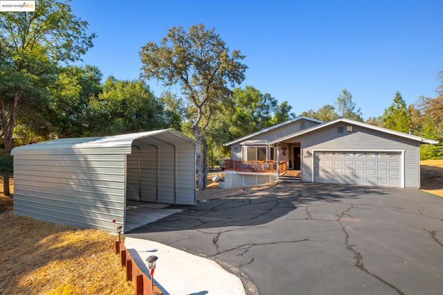 20747 Rising Hill Cir, Groveland, CA 95321