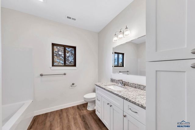 3226 W RAPID, Rapid City, SD 57702