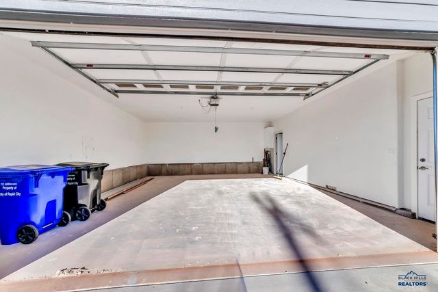 3226 W RAPID, Rapid City, SD 57702