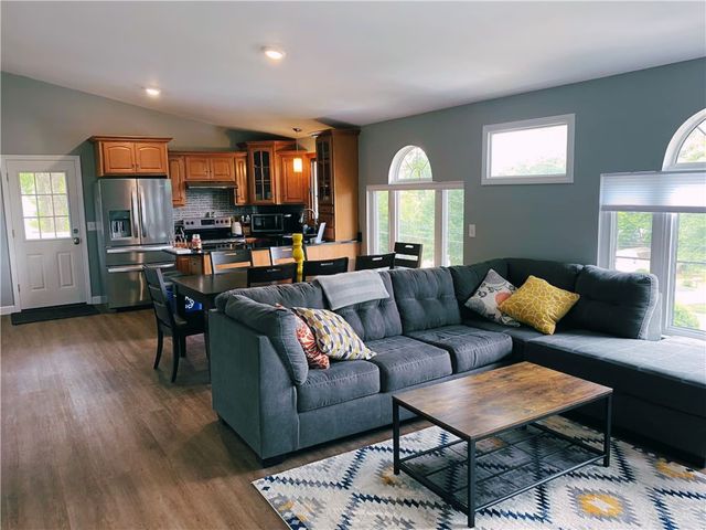 57 Saybrook Avenue, Narragansett, RI 02882