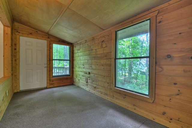 94 Woodglen Court, Ellijay, GA 30540