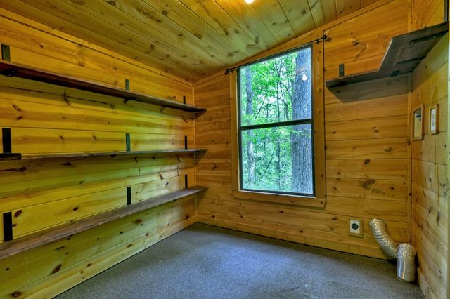 94 Woodglen Court, Ellijay, GA 30540