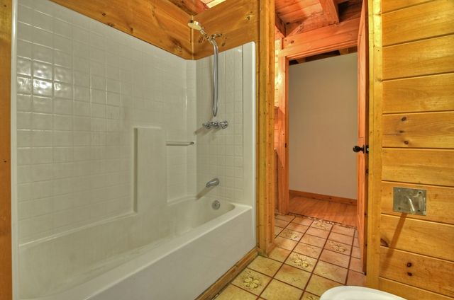 94 Woodglen Court, Ellijay, GA 30540