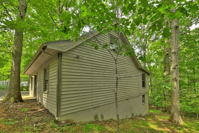 94 Woodglen Court, Ellijay, GA 30540