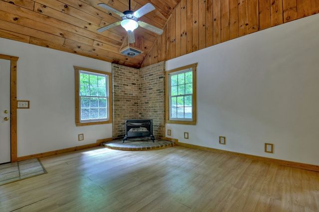 94 Woodglen Court, Ellijay, GA 30540