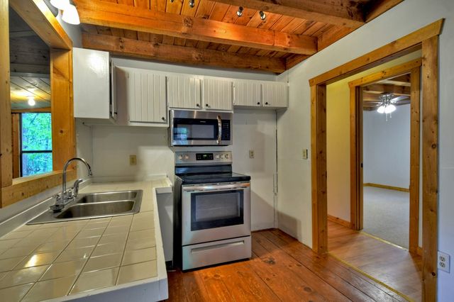 94 Woodglen Court, Ellijay, GA 30540