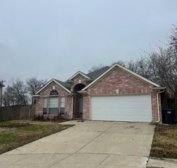 6705 Northland Drive, Fort Worth, TX 76137