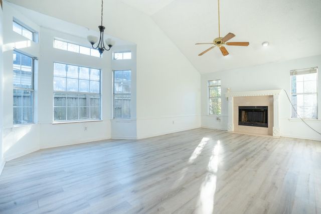1879 Heartland Drive, Fort Walton Beach, FL 32547