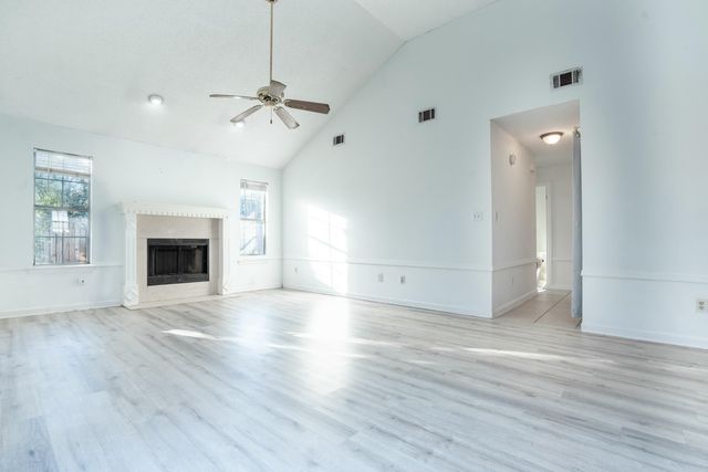 1879 Heartland Drive, Fort Walton Beach, FL 32547