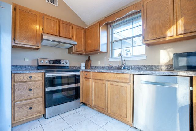 1879 Heartland Drive, Fort Walton Beach, FL 32547