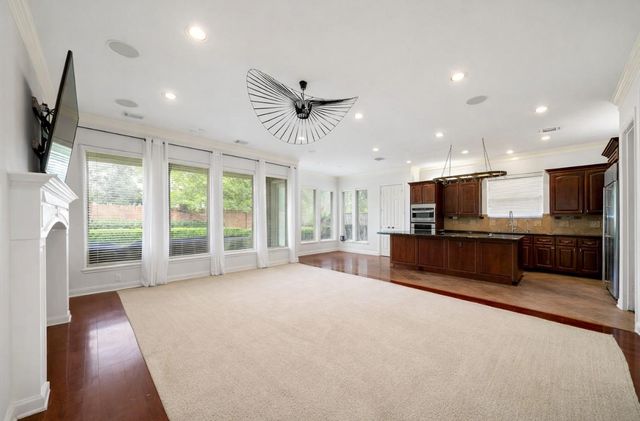 11530 Legend Manor Drive, Houston, TX 77082