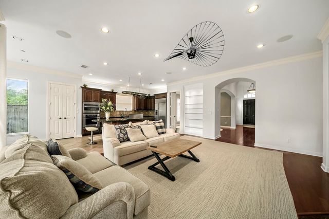 11530 Legend Manor Drive, Houston, TX 77082