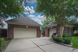 11530 Legend Manor Drive, Houston, TX 77082