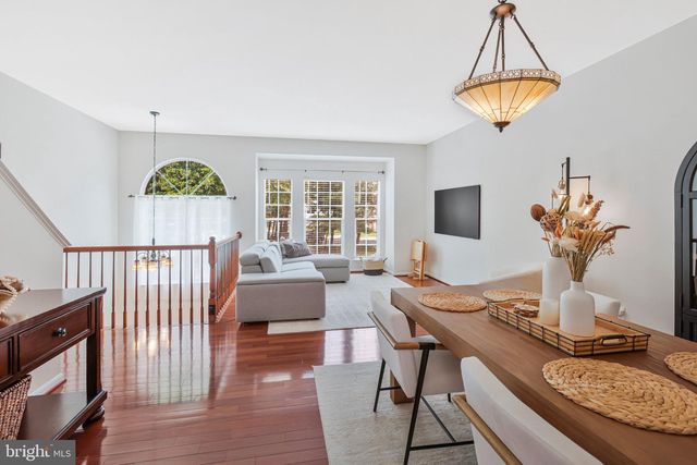 5185 BALLYCASTLE CIR, Alexandria, VA 22315