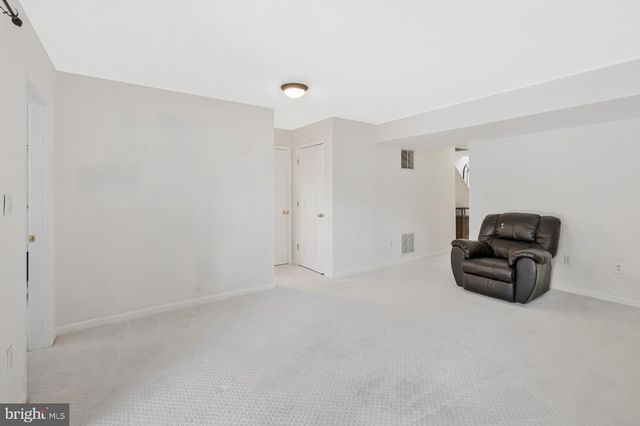 5185 BALLYCASTLE CIR, Alexandria, VA 22315
