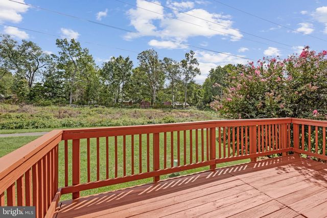5185 BALLYCASTLE CIR, Alexandria, VA 22315